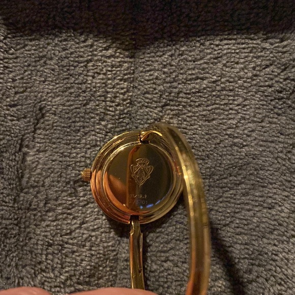 Vintage Gucci Watch - Picture 4 of 8